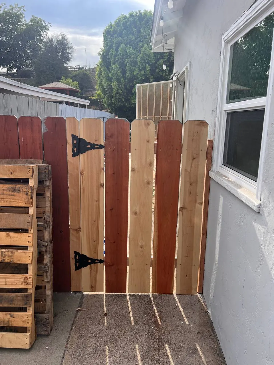 Redwood privacy fence with horizontal boards